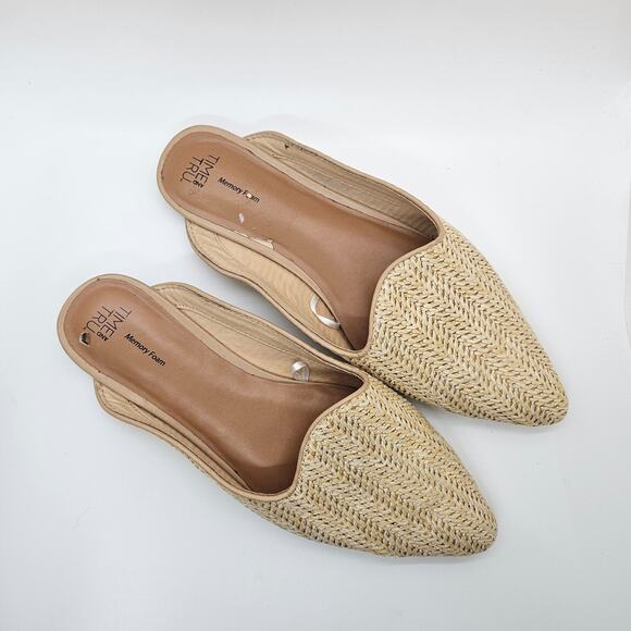 Time & Tru Mules Size 8 - Picture 2 of 8